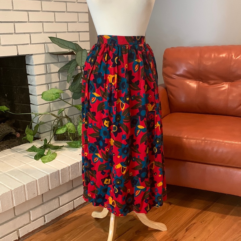 Peasant skirt with 70's vibe